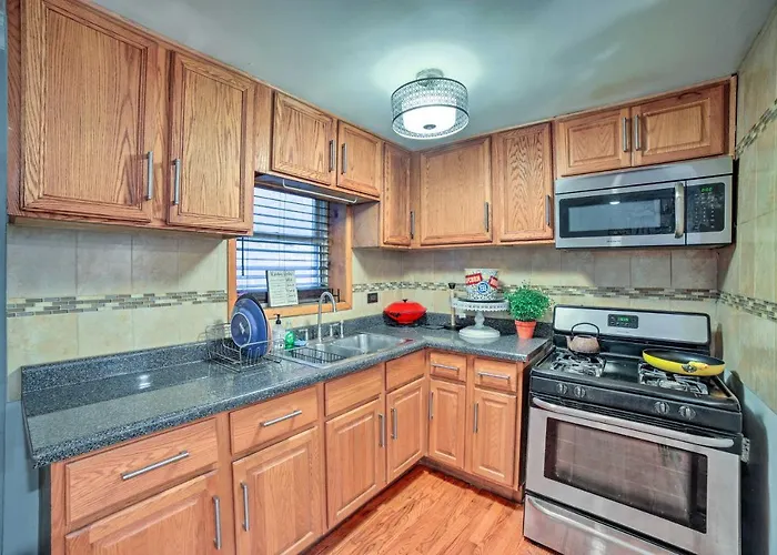 Gem Near Subway ~ 5 Mi To Downtown Chicago
