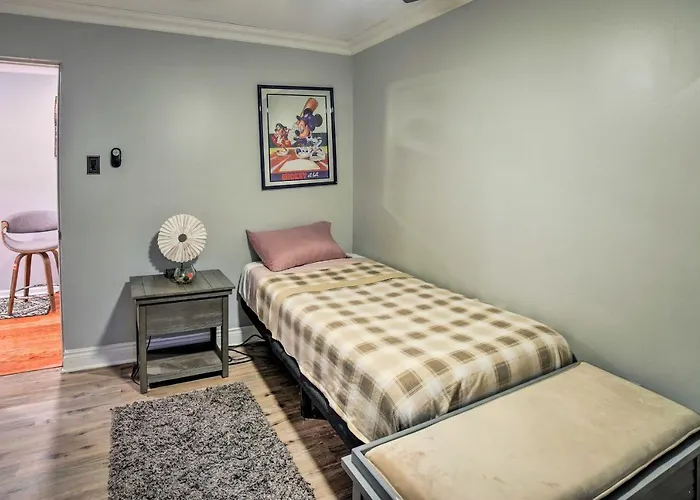 Gem Near Subway ~ 5 Mi To Downtown * Chicago