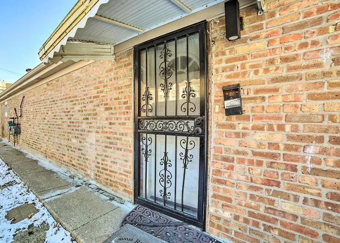Gem Near Subway ~ 5 Mi To Downtown Apartment *